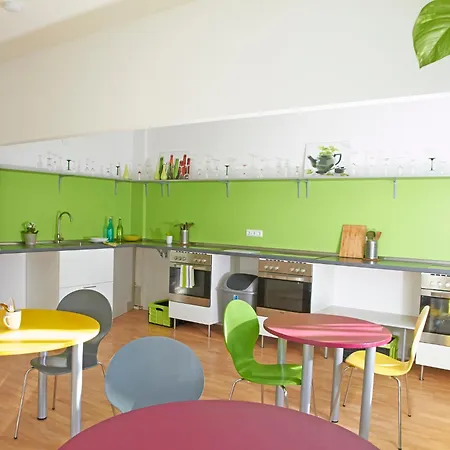 Pm-rooms Hostal *
